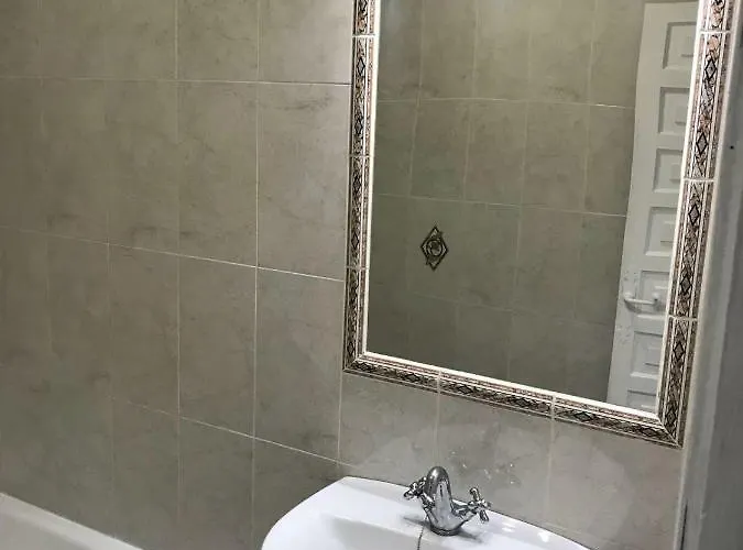 Pueblo Andaluz Villa *